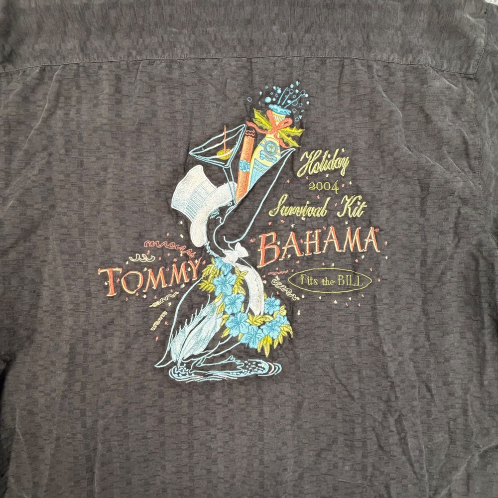 Tommy Bahama Holiday 2004 Survival Kit Silk Camp Shirt Mens Large Grey 1001